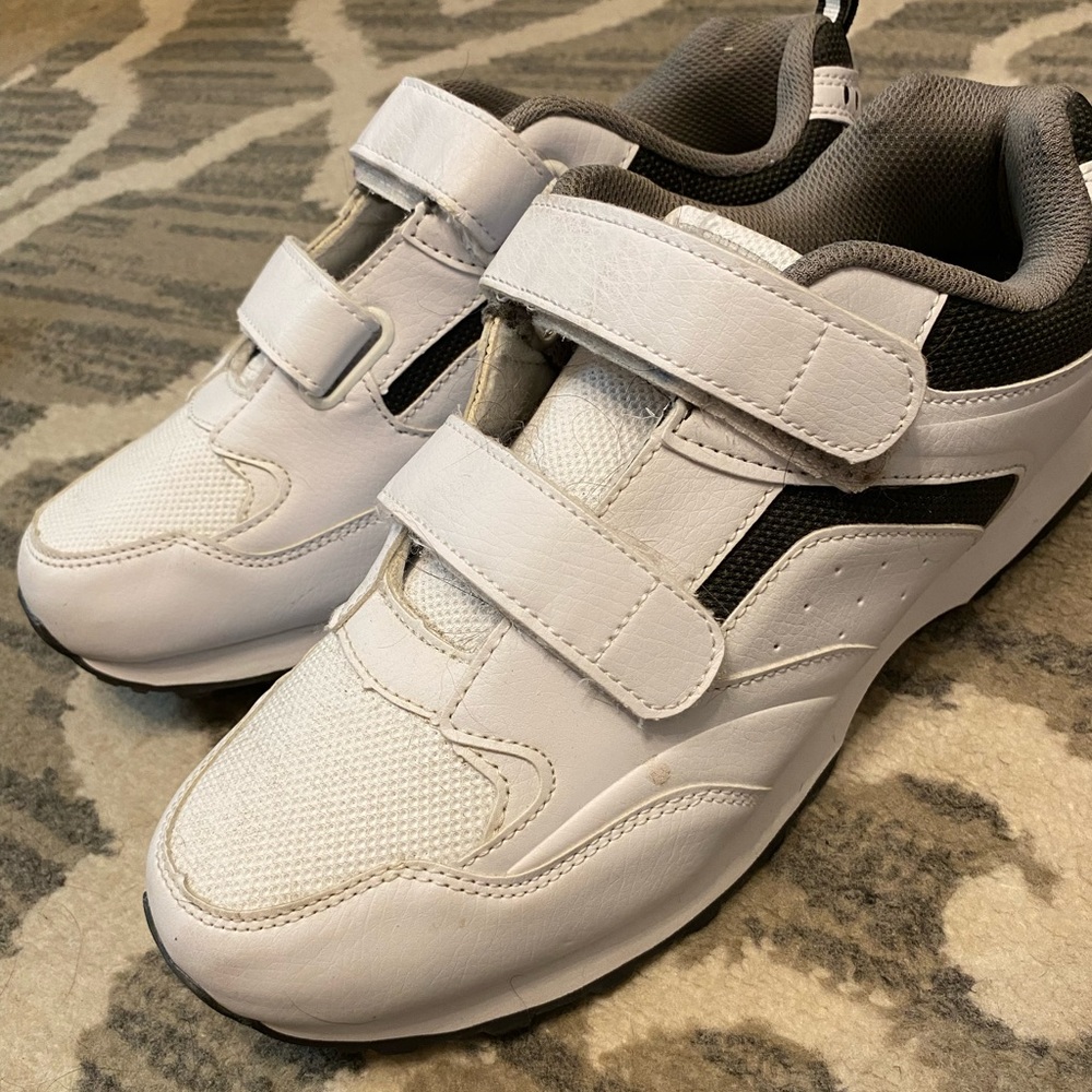 Velcro sneakers, size 10M